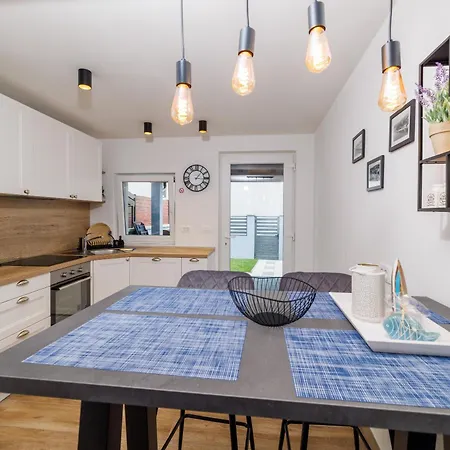 Kuca Za Odmor Ena Jadranovo