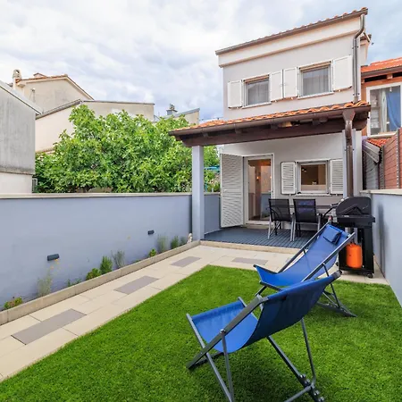 Tatil Evi Kuca Za Odmor Ena Jadranovo